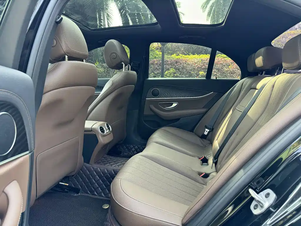 Mercedes-Benz E-Class Imported 2022 E 260 Fashionable Sports Edition купить на сайте DeffCars