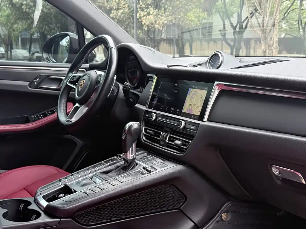 Macan 2018 Macan 2.0T купить на сайте DeffCars
