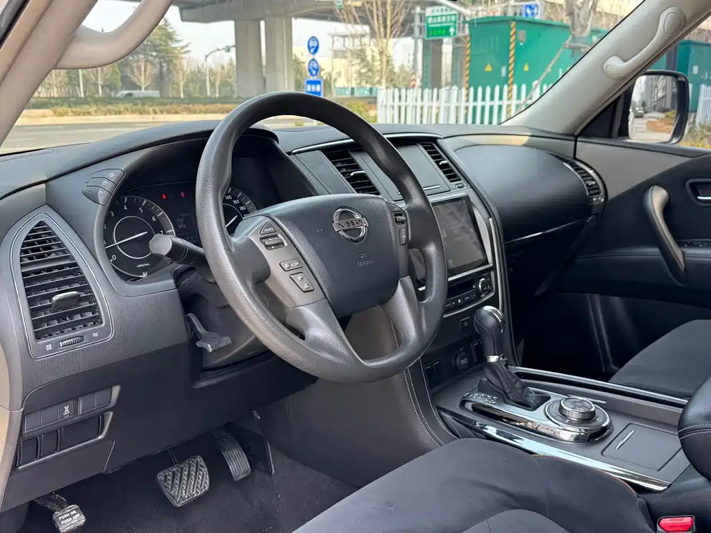 Patrol 2018 4.0L LinkedIn model купить на сайте DeffCars
