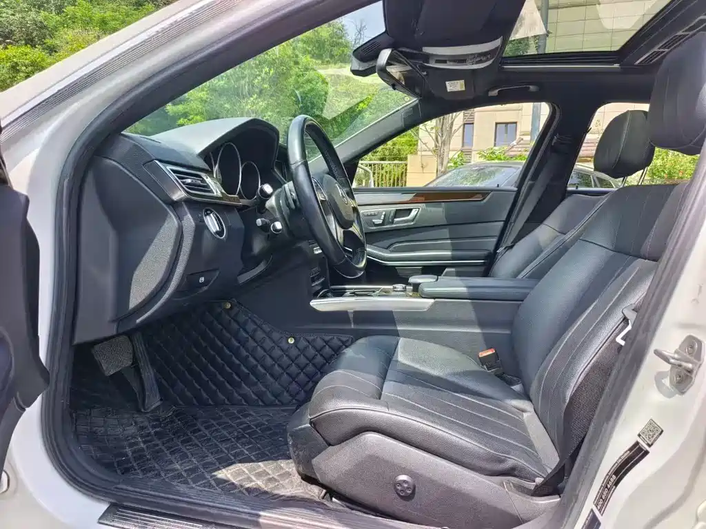 Mercedes-Benz E-Class 2015 E 200 L купить на сайте DeffCars