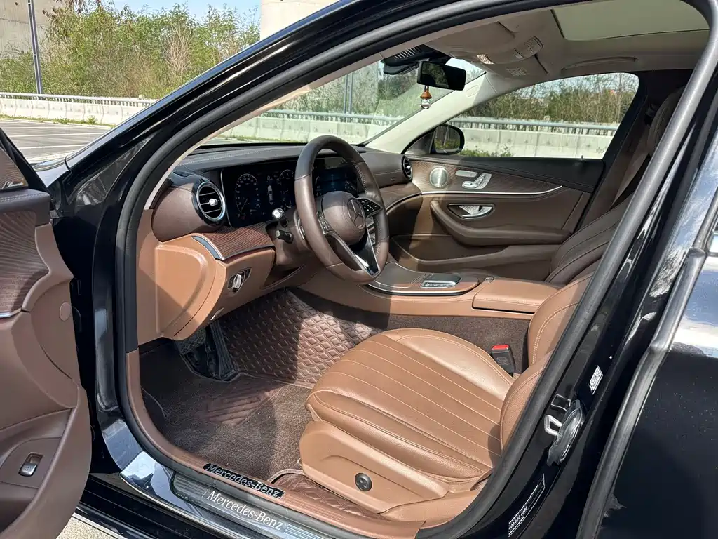 Mercedes-Benz E-Class 2023 E 300 L Fashion купить на сайте DeffCars