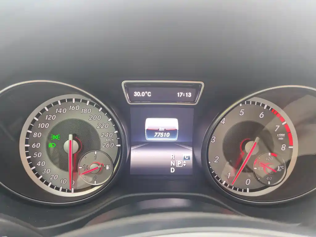 Mercedes GLA 2016 200 Fashion Edition купить на сайте DeffCars