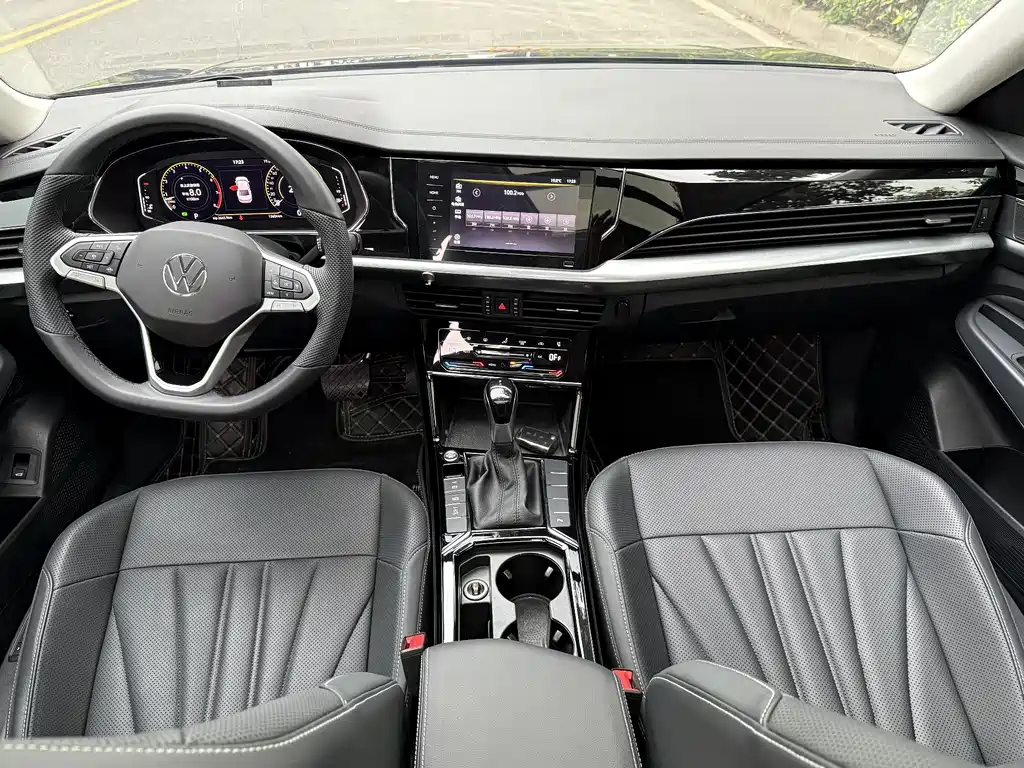 Passat 2025 Outstanding Model 380TSI Dragon Edition купить на сайте DeffCars