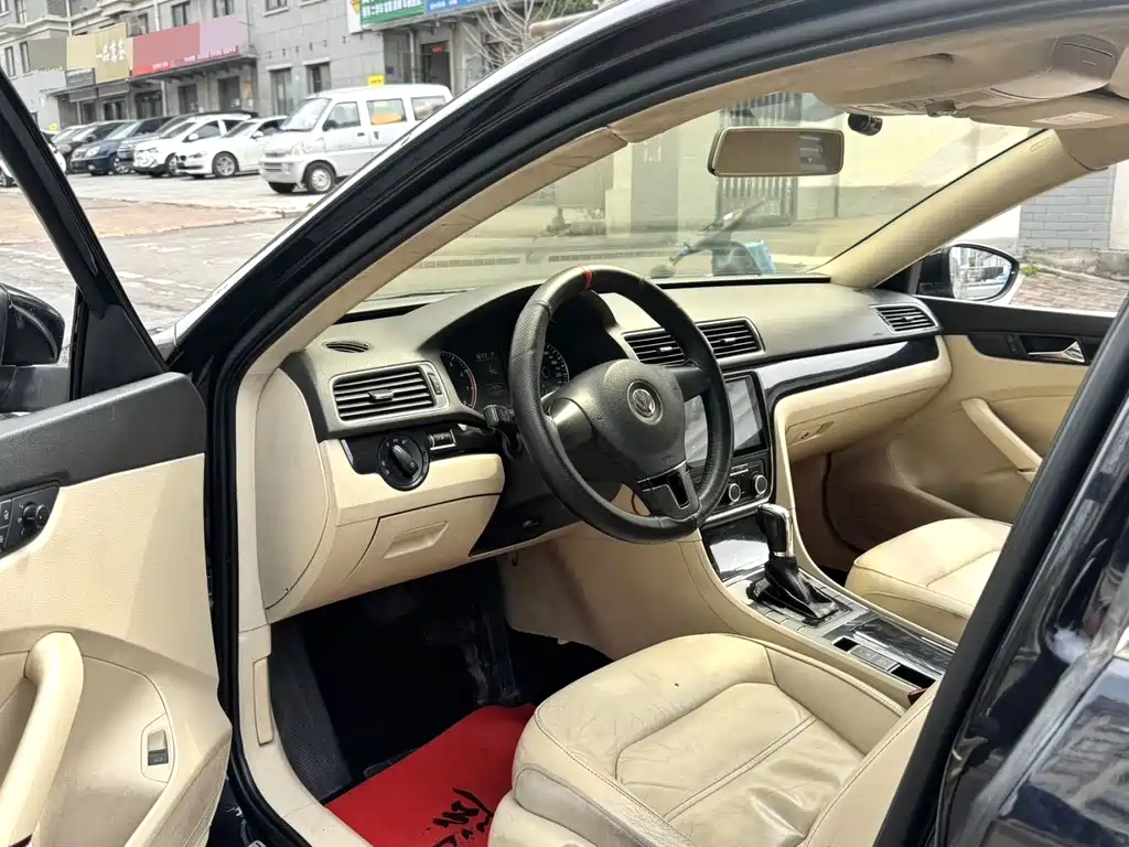 Passat 2014 1.8TSI DSG Premium Edition купить на сайте DeffCars