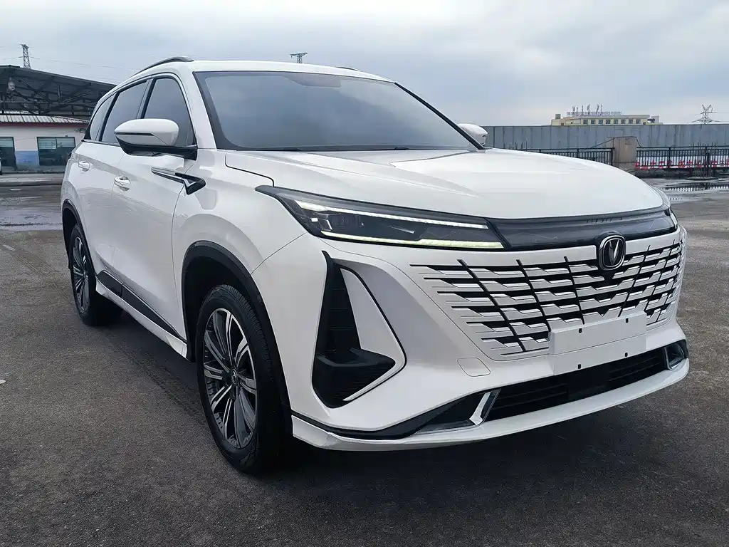Changan CS75PLUS 2024 third generation championship version 1.5T smart driving and powerful model купить на сайте DeffCars