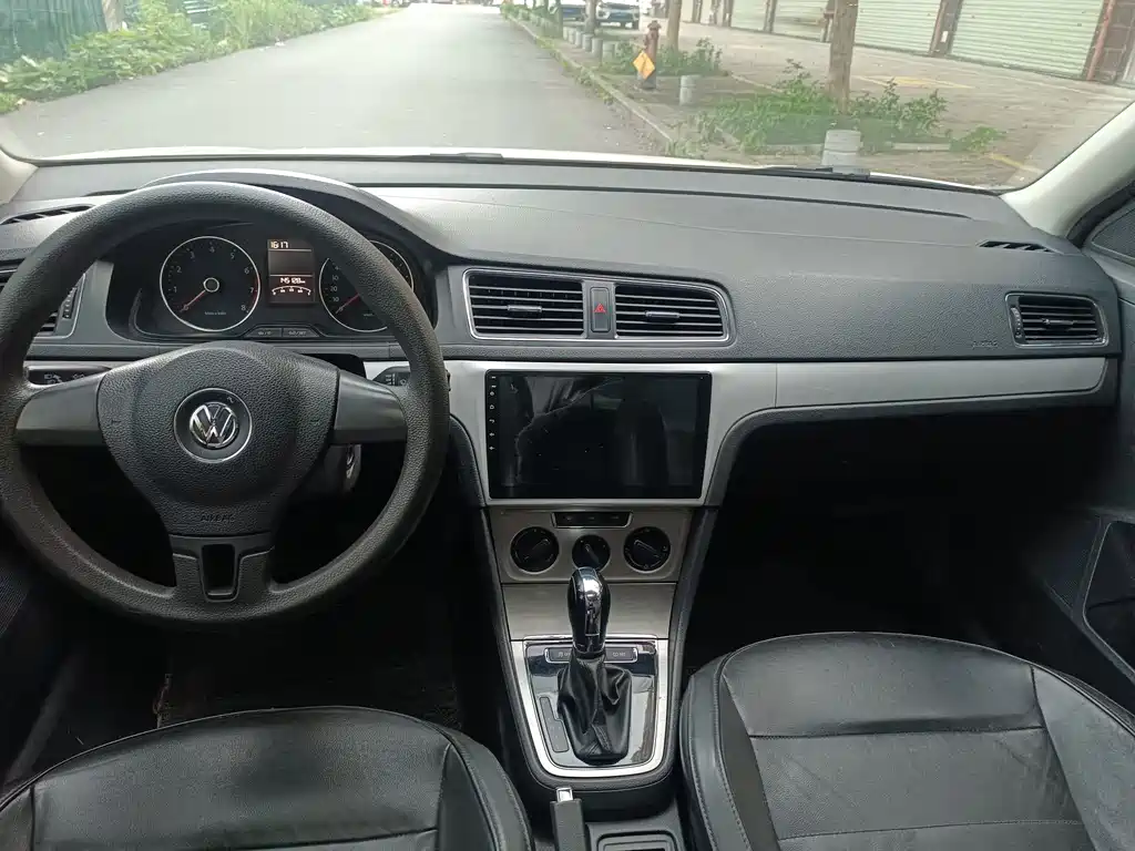 Lavida 2013 facelift classic 1.6L automatic comfort version купить на сайте DeffCars