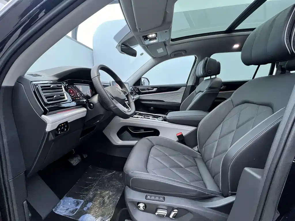 Touron 2024 380TSI four-wheel drive Dragon Edition купить на сайте DeffCars