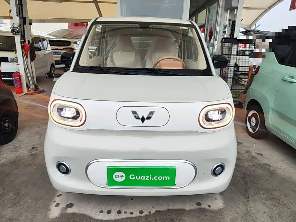 Hongguang MINIEV 2024 third generation 215km youth version купить на сайте DeffCars