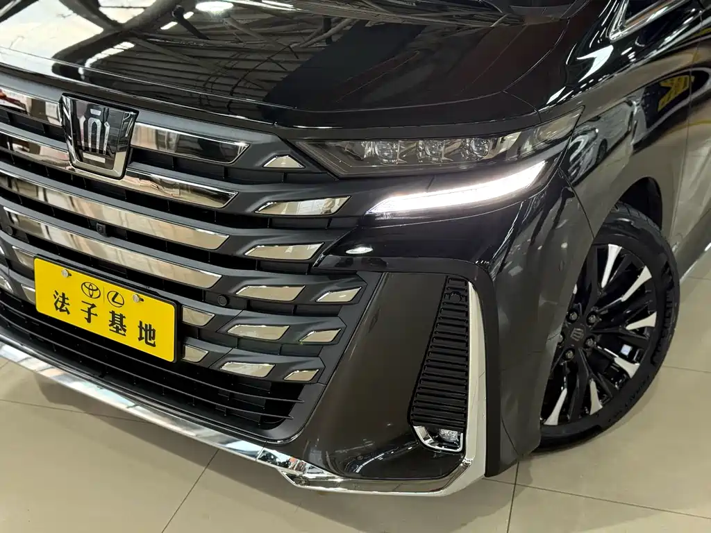 Wilfa 2024 Crown Dual Engine 2.5L Supreme Executive Edition купить на сайте DeffCars