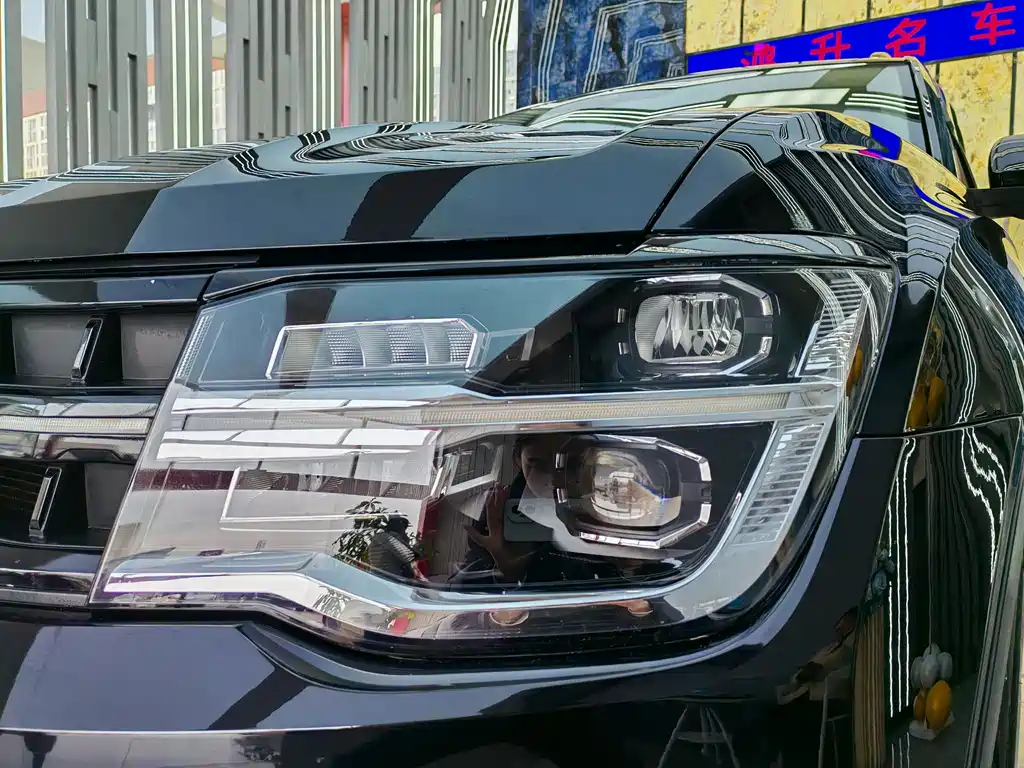 Touron 2022 380TSI four-wheel drive luxury version купить на сайте DeffCars