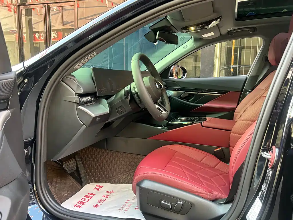 BMW 5 Series 2026 525Li M Sports Package купить на сайте DeffCars