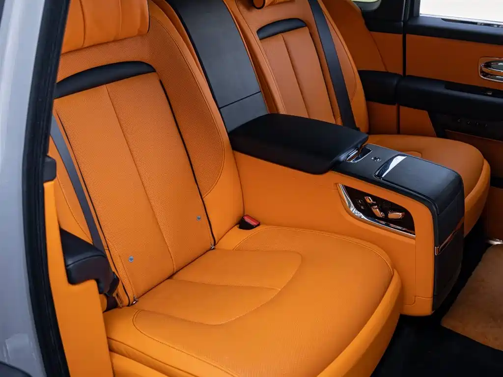 Cullinan 2024 four-seat version купить на сайте DeffCars