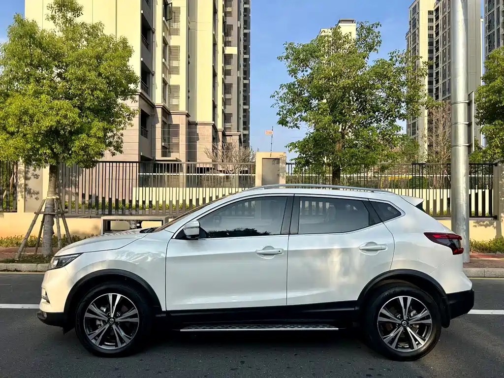 Qashqai 2021 2.0L CVT Luxury Pilot Edition купить на сайте DeffCars