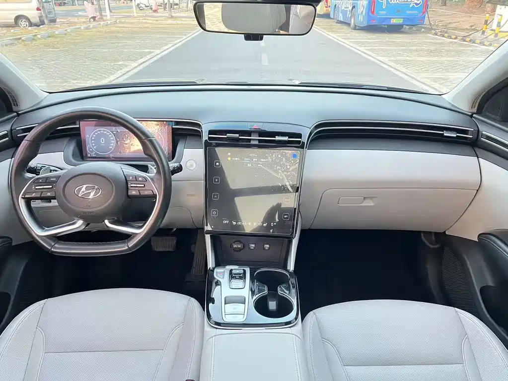 Tucson 2021 Tucson L 1.5T DCT LUX Premium Edition купить на сайте DeffCars