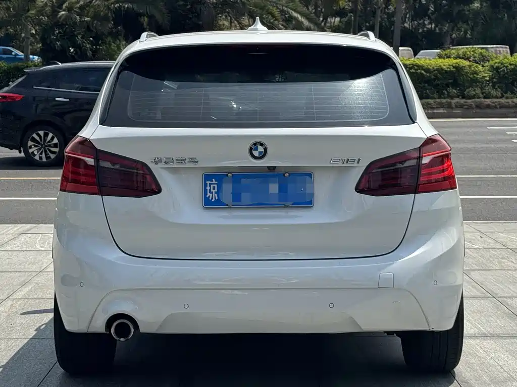BMW 2 Series Touring 2018 218i Leading Model купить на сайте DeffCars
