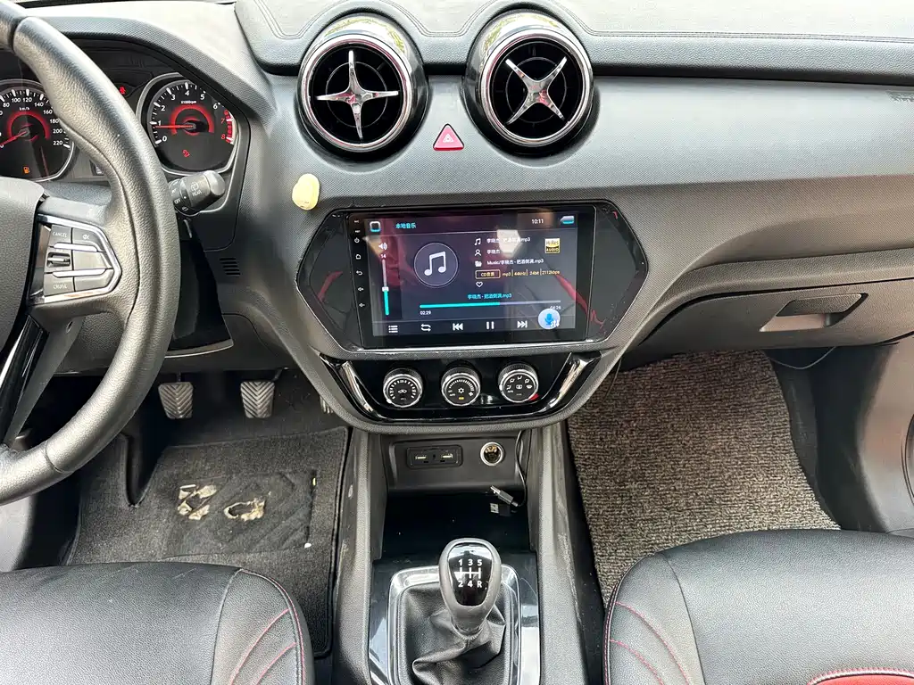 Southeast DX3 2018 1.5L manual premium model купить на сайте DeffCars