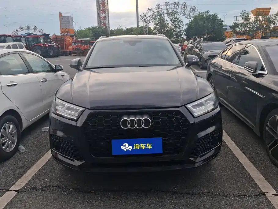 Audi Q5L 2018 45 TFSI luxury sports model National V купить на сайте DeffCars