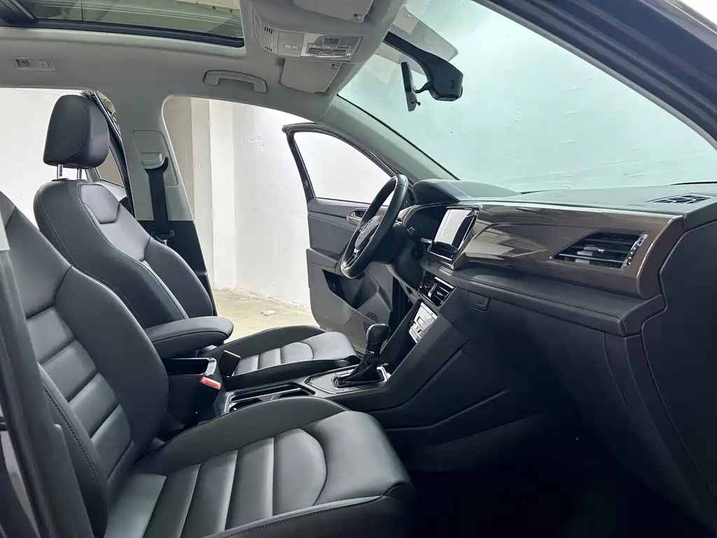 Tuyue 2022 280TSI two-wheel drive luxury version купить на сайте DeffCars