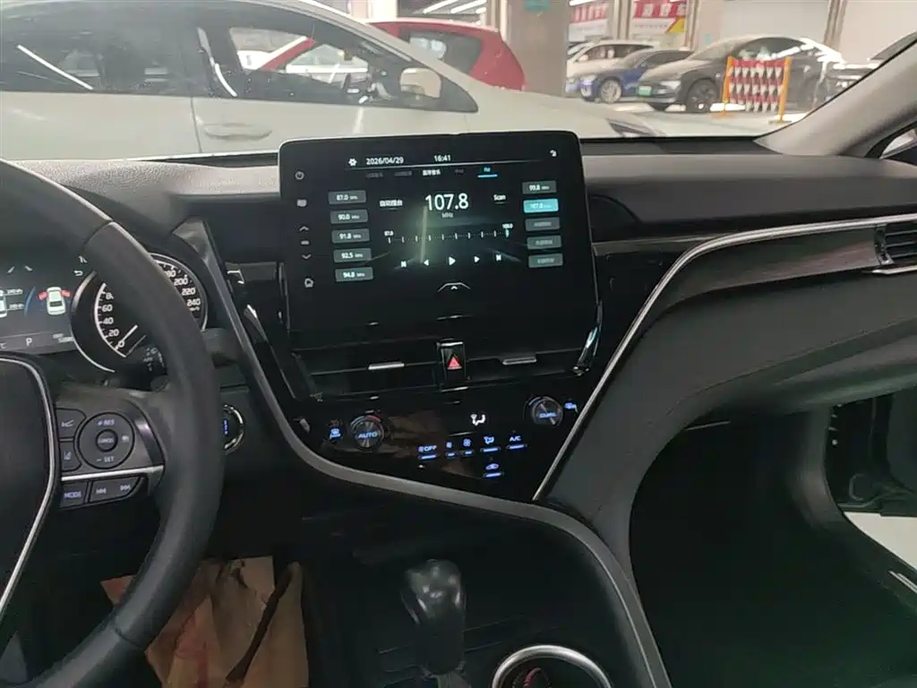 Camry 2021 2.0G Deluxe Edition купить на сайте DeffCars