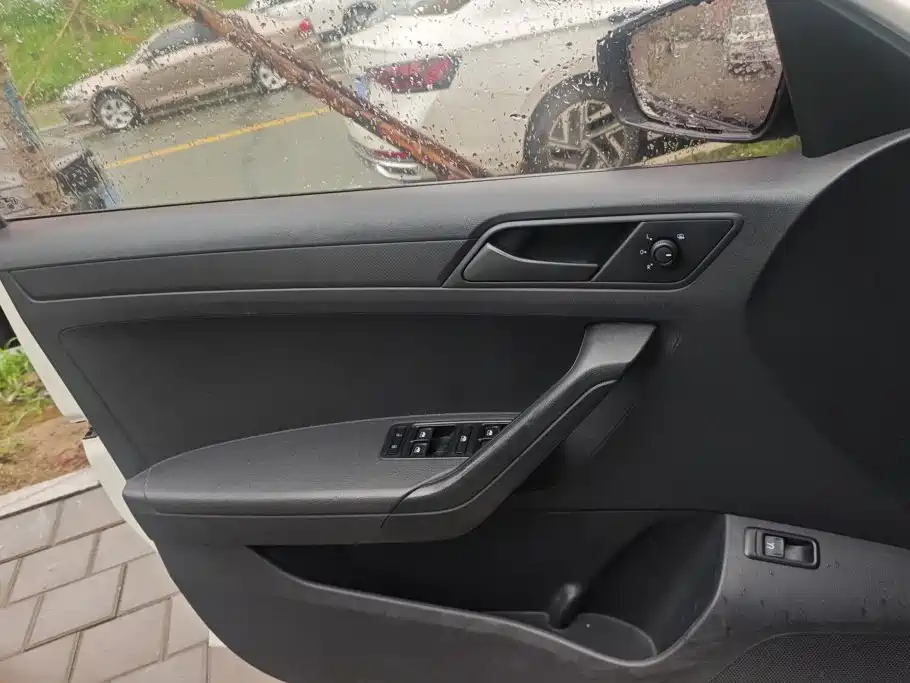 Jetta 2017 1.5L manual fashion model купить на сайте DeffCars