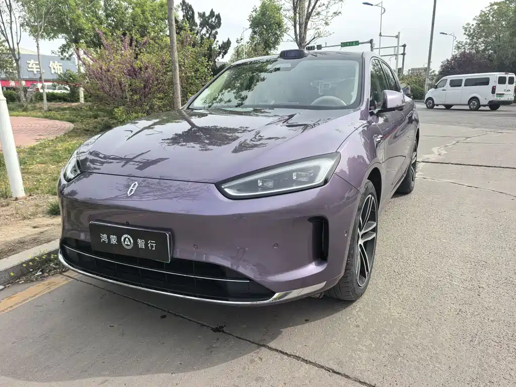 Wenjie M5 2025 extended range Ultra four-wheel drive version купить на сайте DeffCars