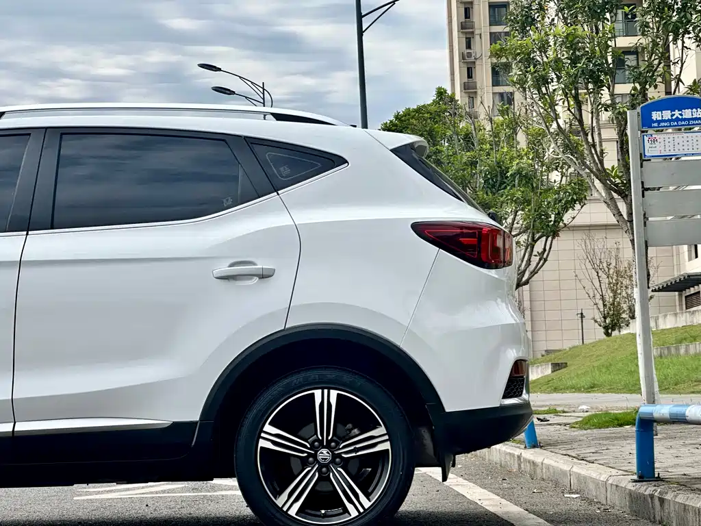 MG ZS 2018 1.5L Automatic Deluxe Edition National V купить на сайте DeffCars