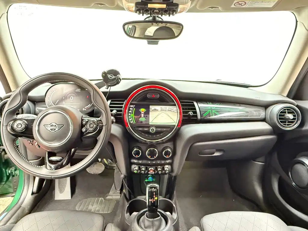 MINI 2021 1.5T COOPER Artist Five-Door Edition купить на сайте DeffCars