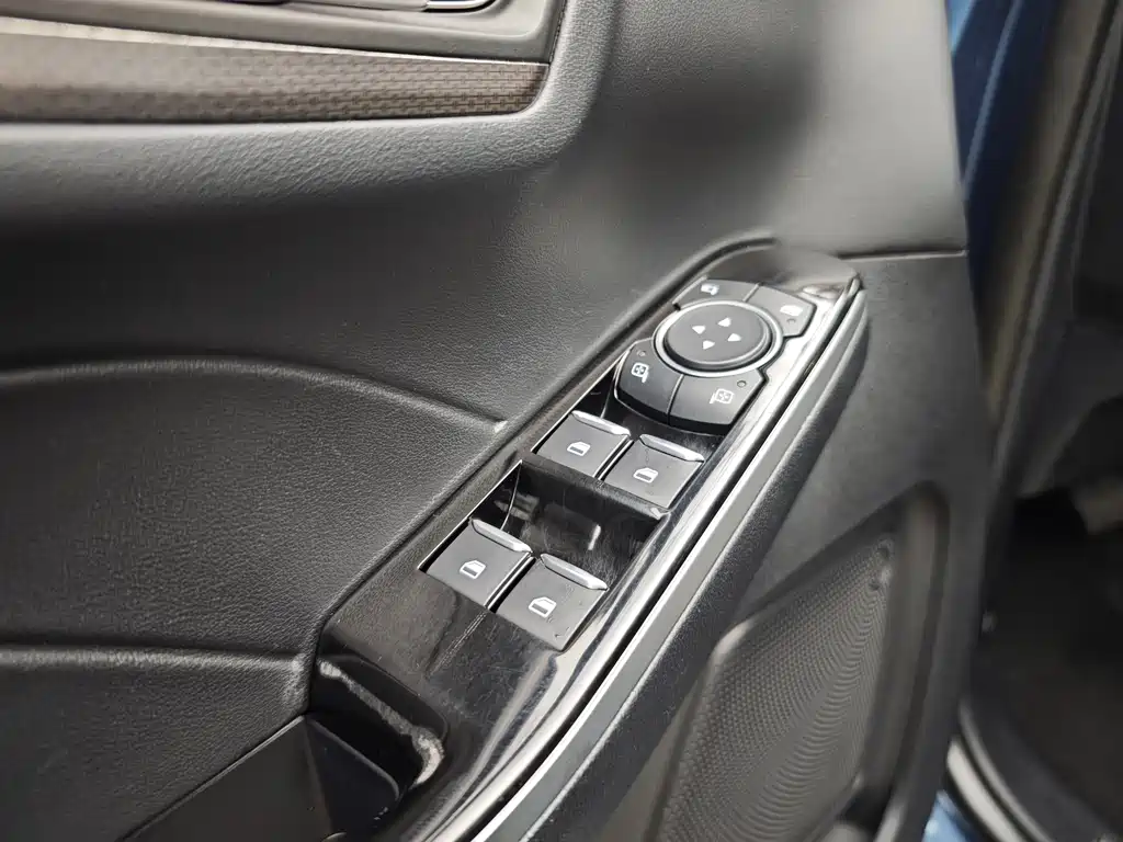 Ruiji 2020 EcoBoost 245 four-wheel drive premium model купить на сайте DeffCars