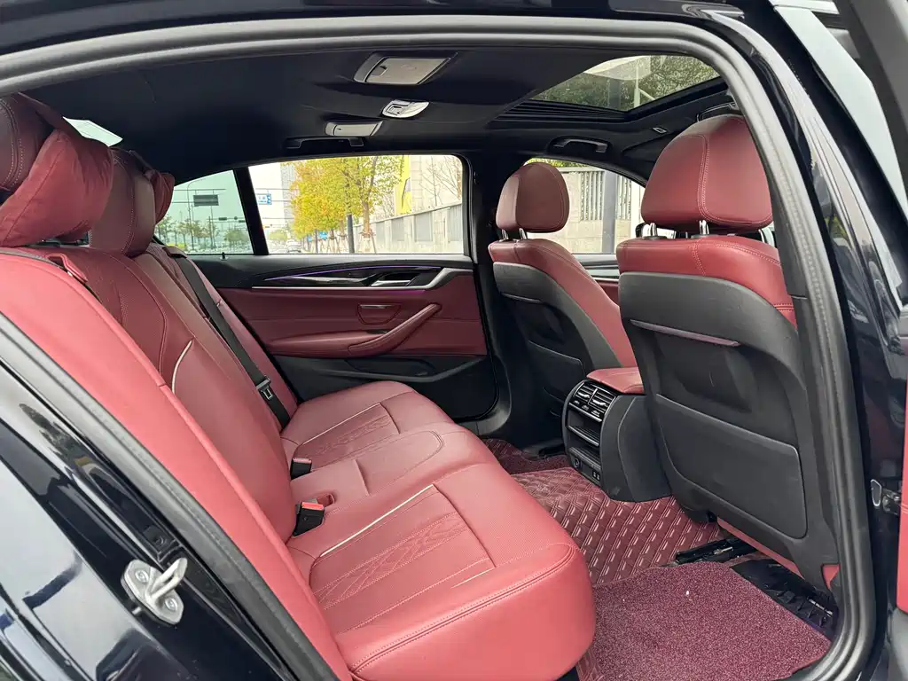 BMW 5 Series 2022 facelift 525Li M Sports Package купить на сайте DeffCars