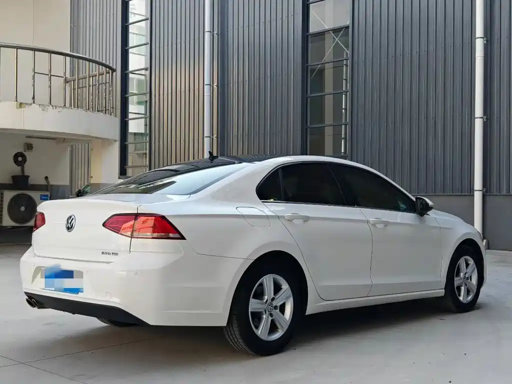 Lingdu 2015 230TSI DSG Fashion Edition купить на сайте DeffCars