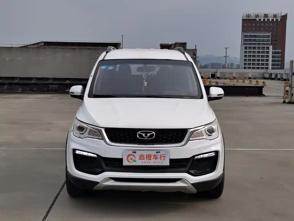 Kaiyi V3 2016 1.5L Manual Smart Link II Navigation Edition купить на сайте DeffCars