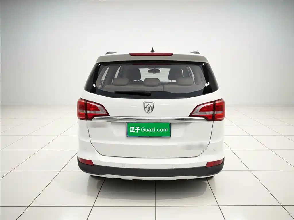 Baojun 730 2016 1.5L manual comfort type 7 seats National V купить на сайте DeffCars