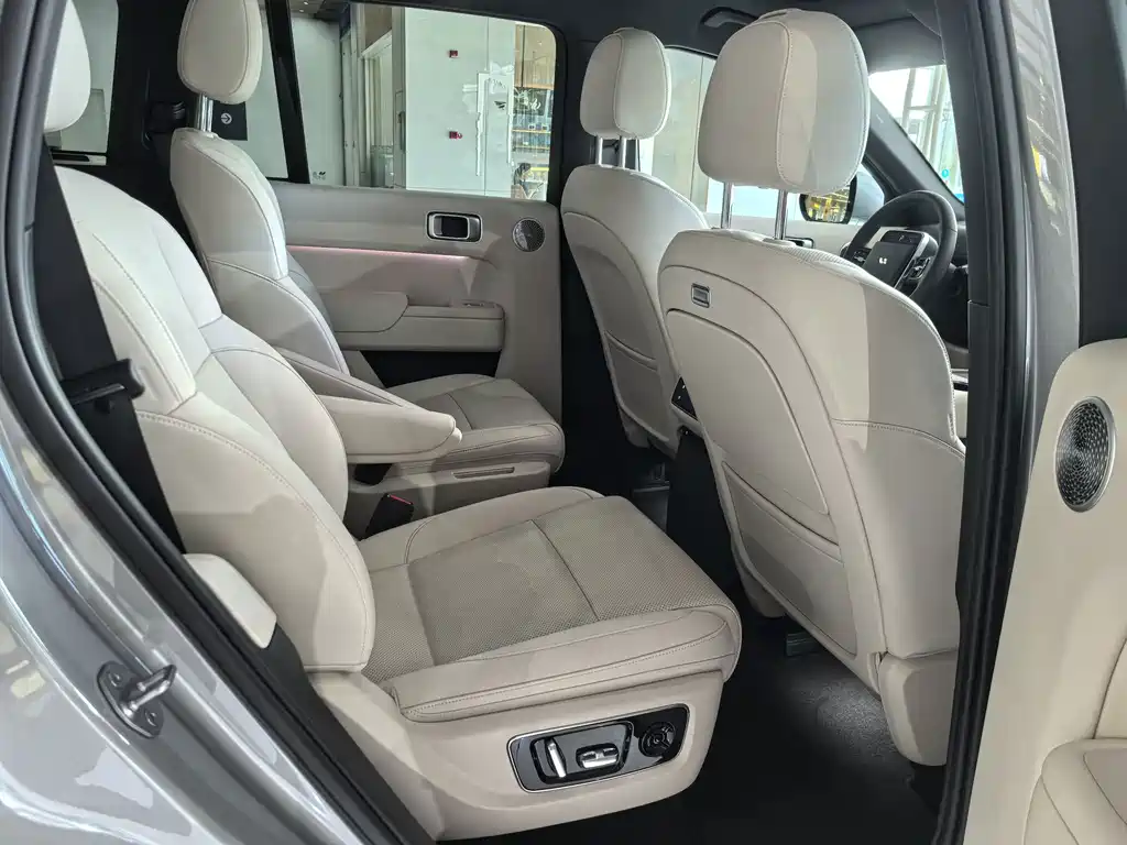 Ideal L8 2025 Ultra smart refresh version купить на сайте DeffCars