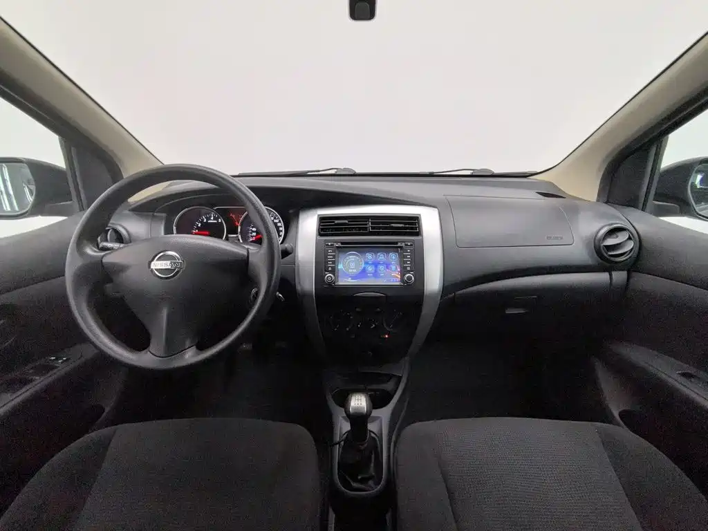 Liwei 2015 1.6XE manual comfort version купить на сайте DeffCars
