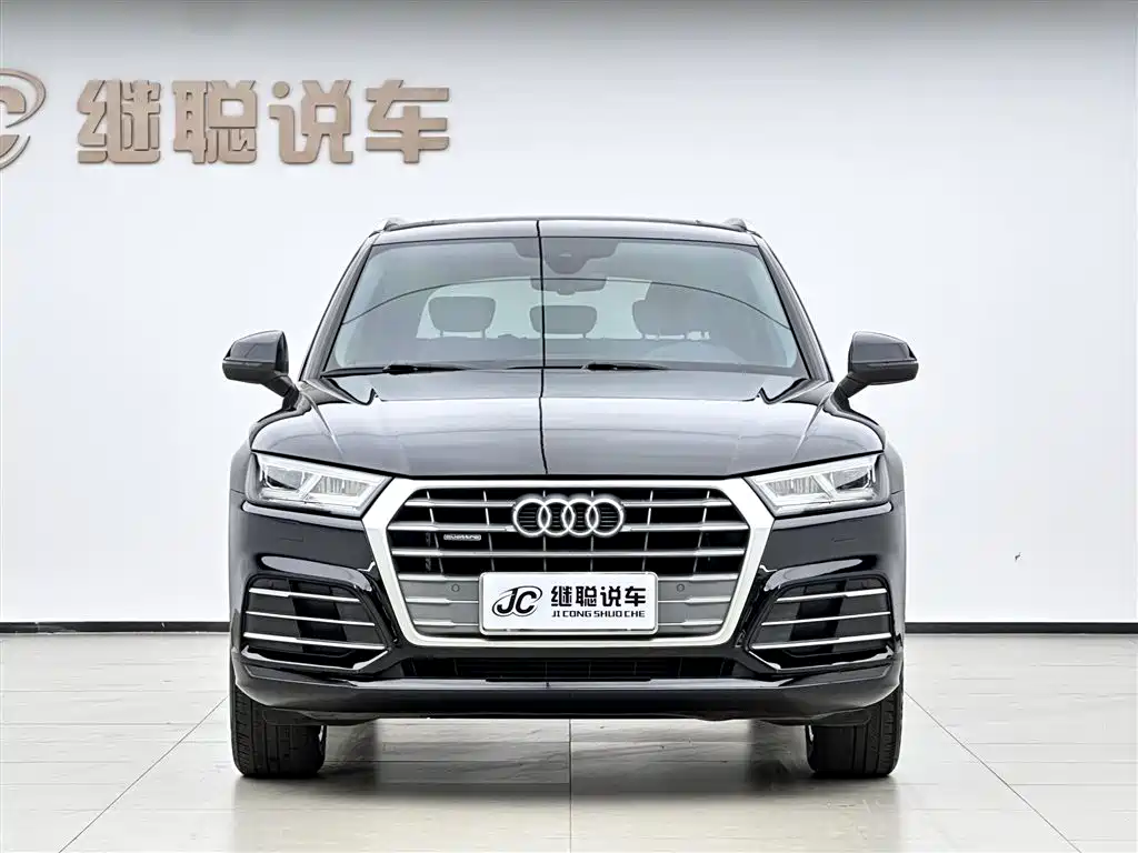 Audi Q5L 2018 40 TFSI enjoys fashionable style, National V купить на сайте DeffCars