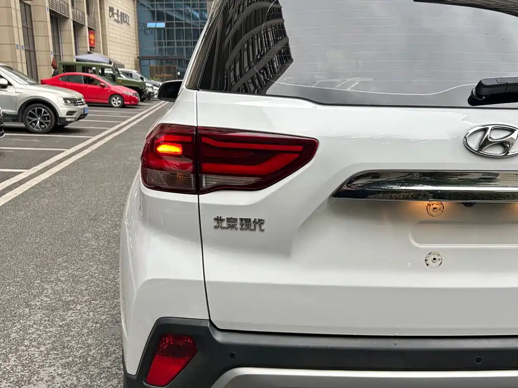 Beijing Hyundai ix35 2019 2.0L automatic two-wheel drive Zhiyong·Enjoy Edition National VI купить на сайте DeffCars