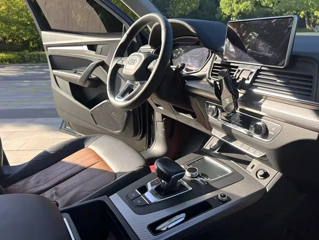 Audi Q5L 2020 45 TFSI exclusive fashion model купить на сайте DeffCars