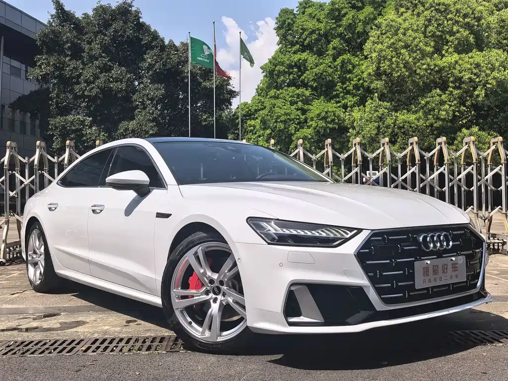 Audi A7L 2024 45TFSI quattro S-line vision type liquid crystal package купить на сайте DeffCars