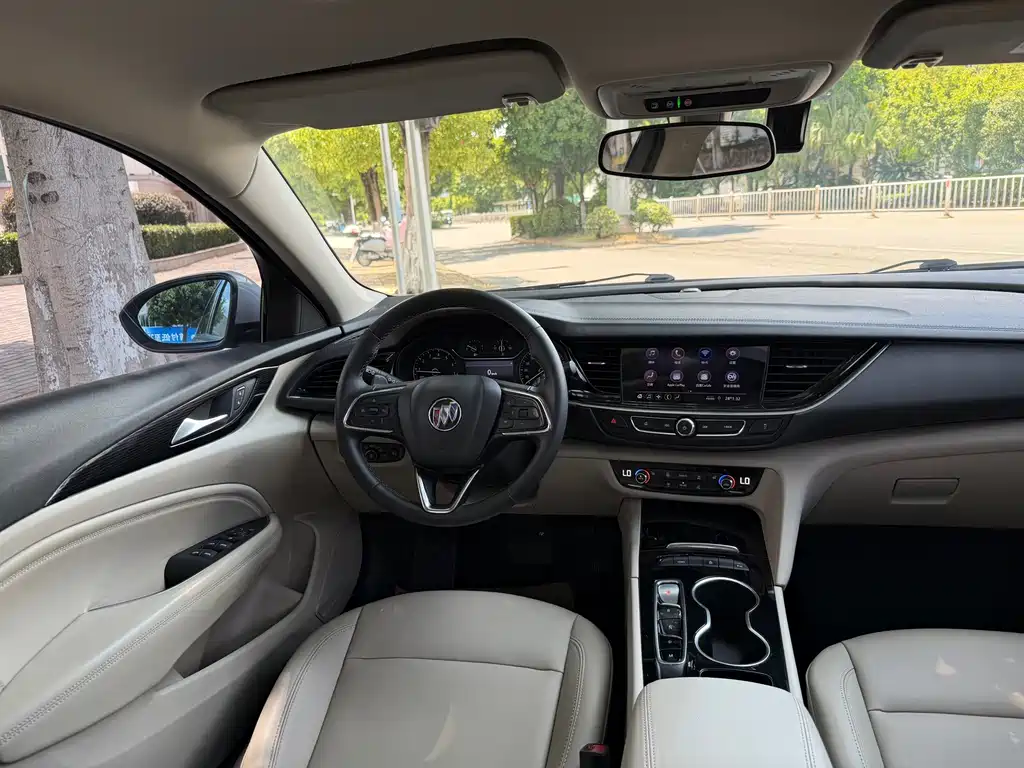 Regal 2021 552T Elite купить на сайте DeffCars