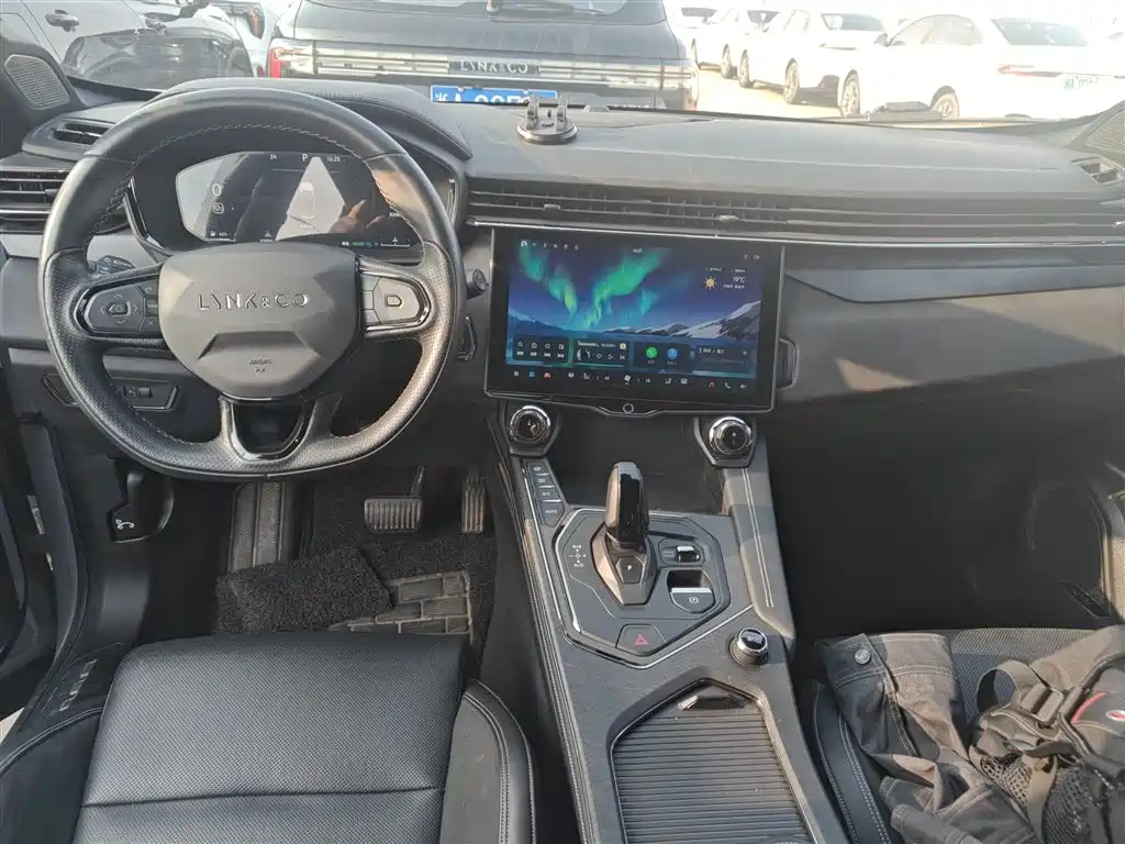 Lynk & Co 01 2023 1.5TD EM-F PM купить на сайте DeffCars