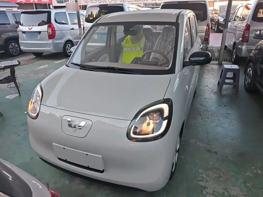 Hongguang MINIEV 2025 fourth generation four-door version advanced model купить на сайте DeffCars