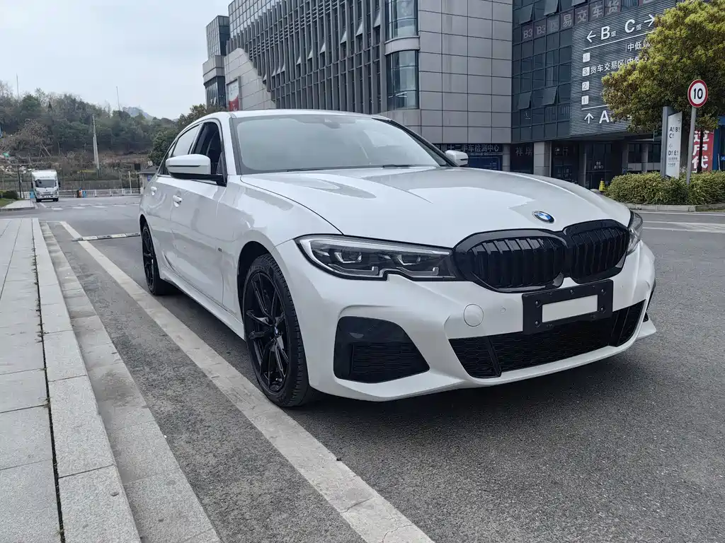 BMW 3 Series 2022 325Li M Sports Package купить на сайте DeffCars