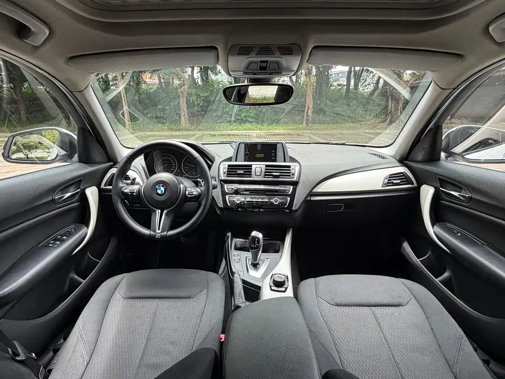 BMW 1 Series Imported 2015 Model 118i Leading купить на сайте DeffCars