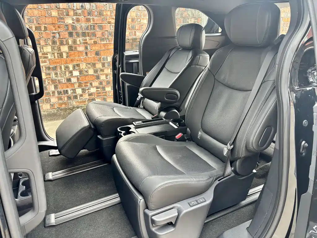 SIENNA 2024 2.5L hybrid four-wheel drive premium version купить на сайте DeffCars