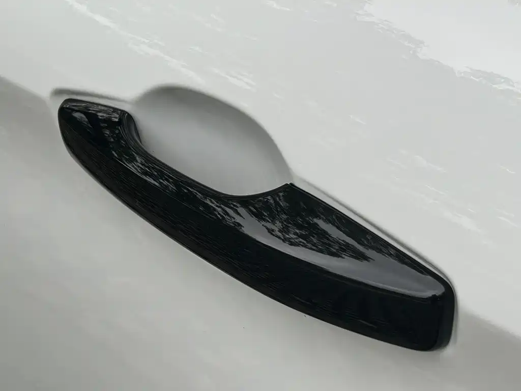 Lynk & Co 03 2023 1.5TD DCT Pro купить на сайте DeffCars