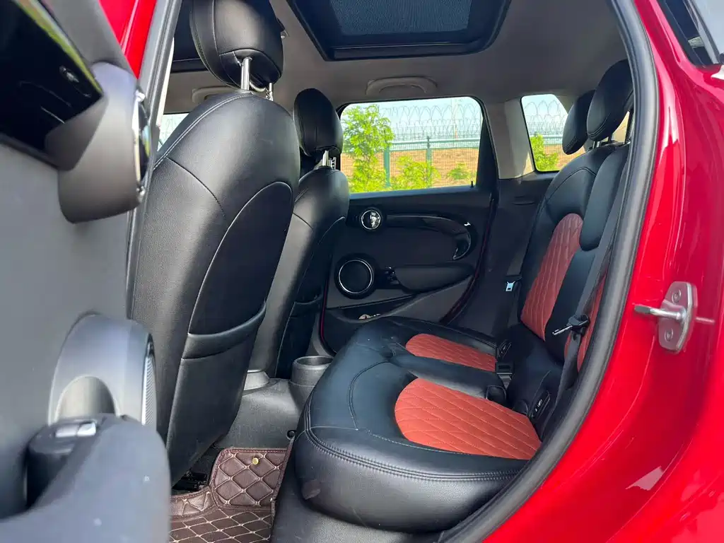 MINI 2018 1.5T ONE PLUS five-door version купить на сайте DeffCars