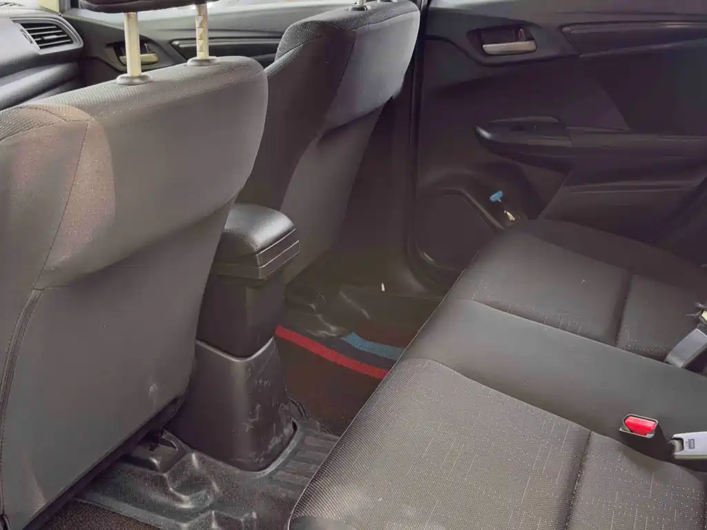 Fit 2016 1.5L LX manual comfort model купить на сайте DeffCars