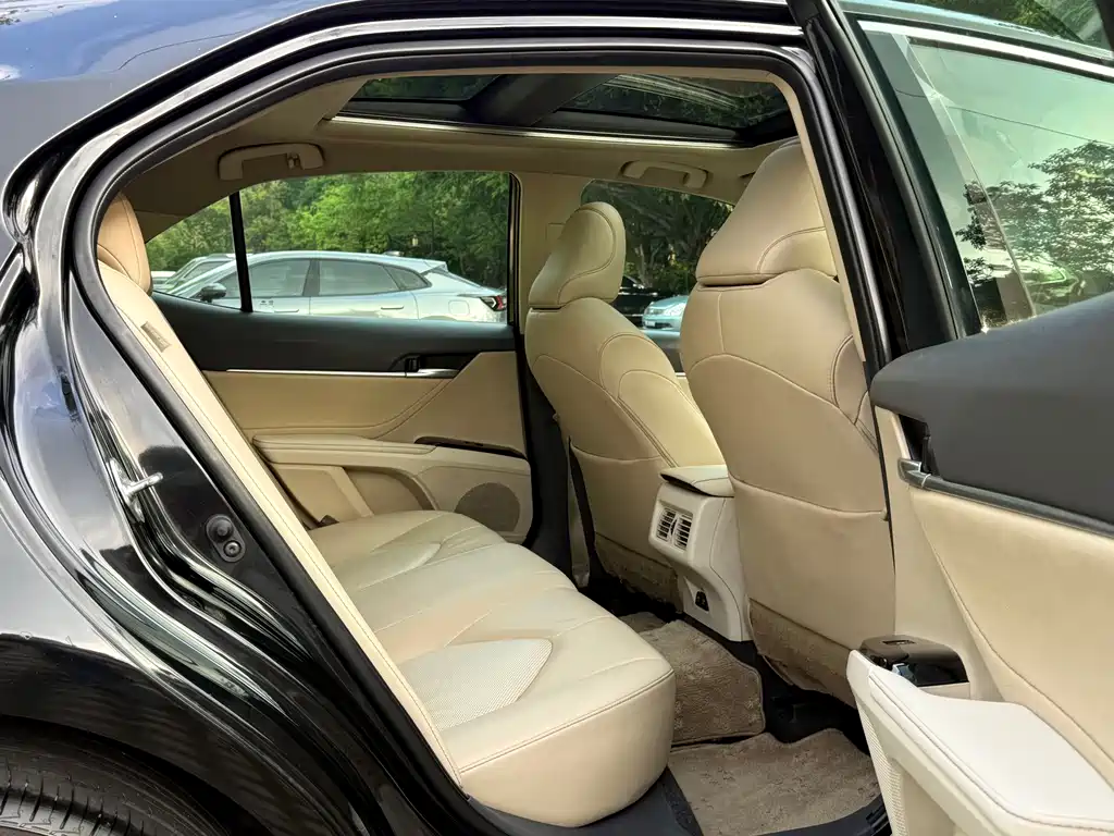 Camry 2019 facelift 2.5G Deluxe Edition купить на сайте DeffCars