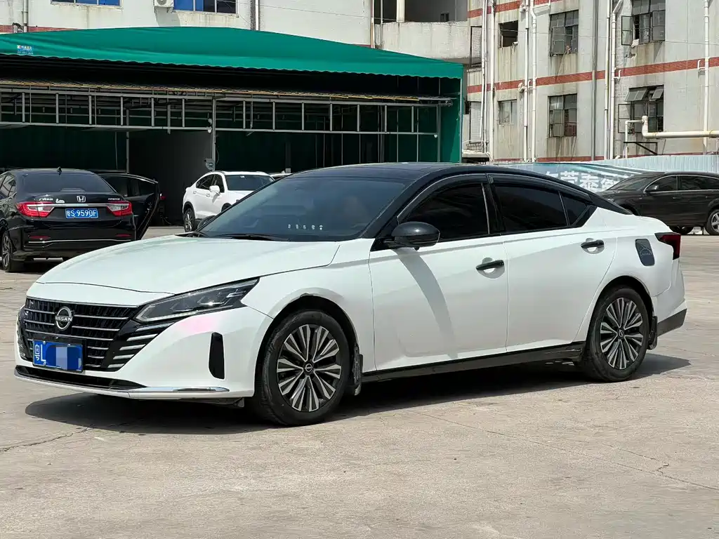 Teana 2024 2.0L XE True Heart Edition купить на сайте DeffCars