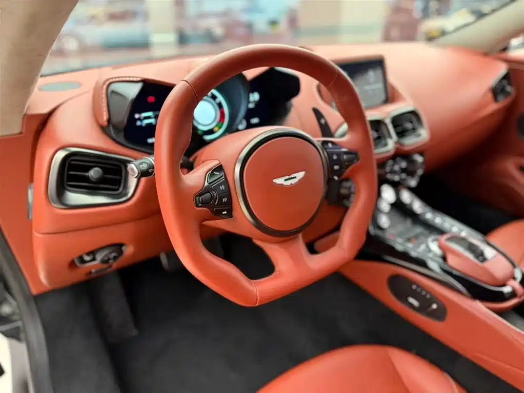 V8 Vantage 2018 4.0T V8 Coupe купить на сайте DeffCars